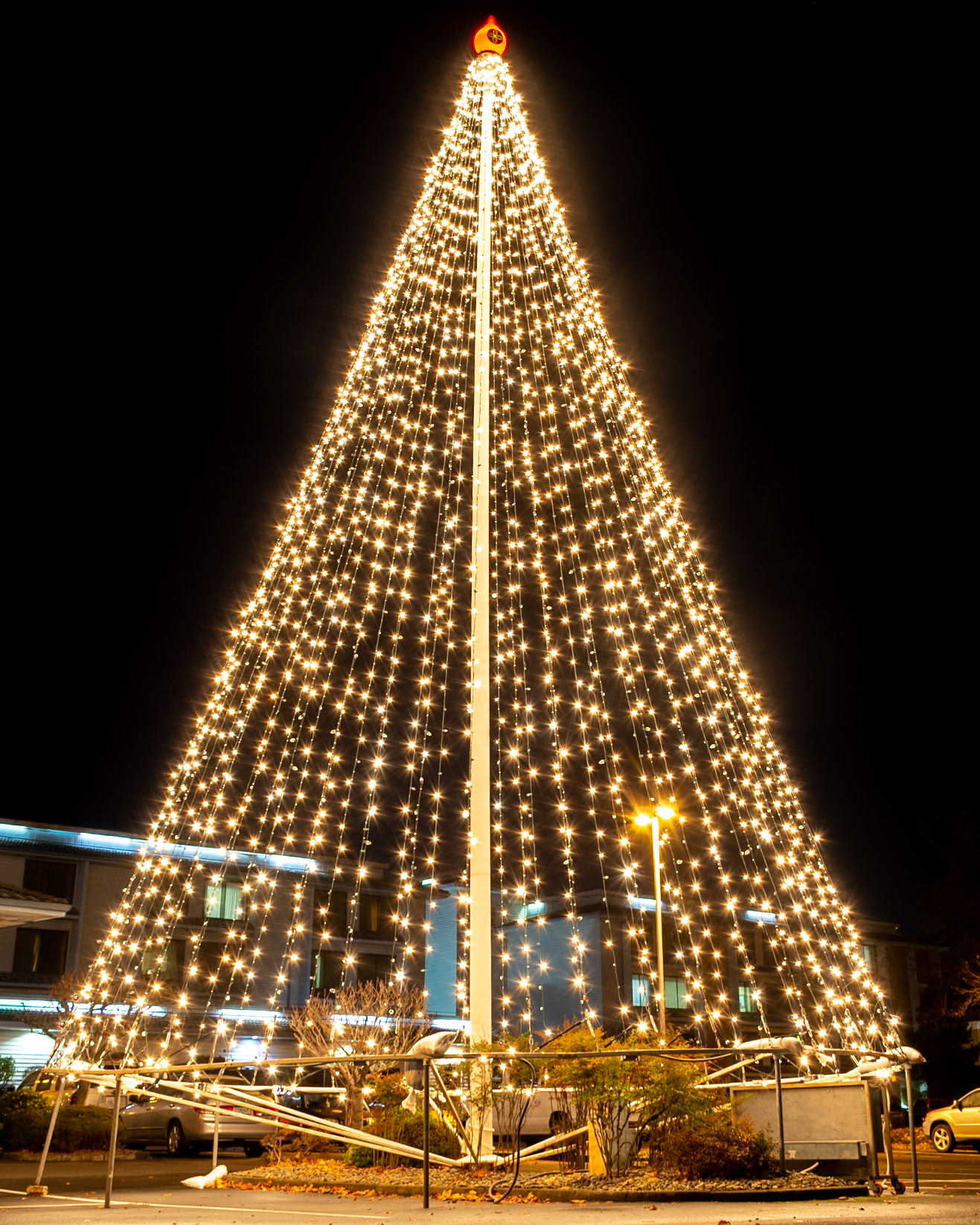November 30. Christmas Traditions.  Shilo Inn Portland Airport, Portland, Oregon, United States