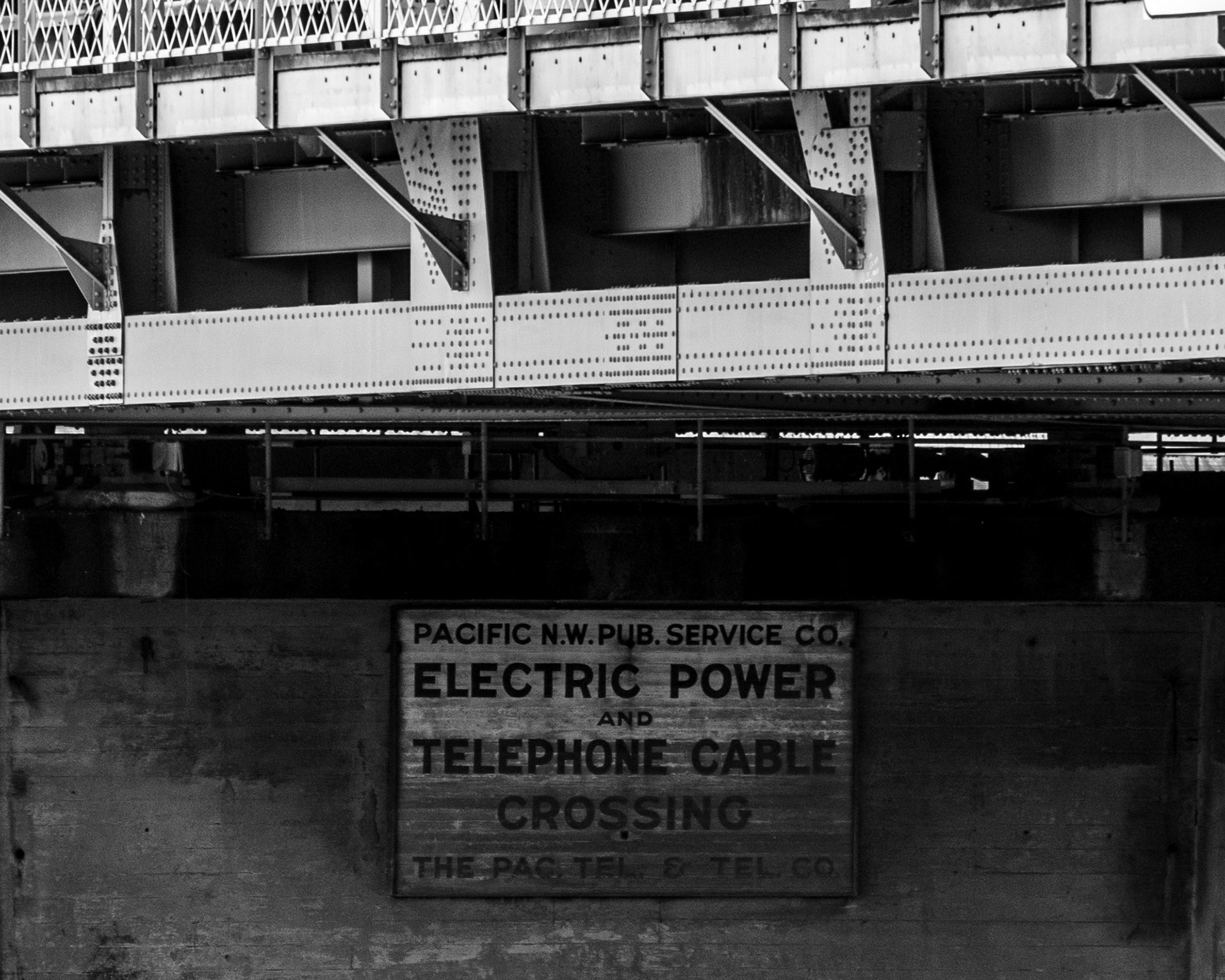 September 24. Cable Crossing  I-5 Interstate Bridge, Vancouver, Washington, United States