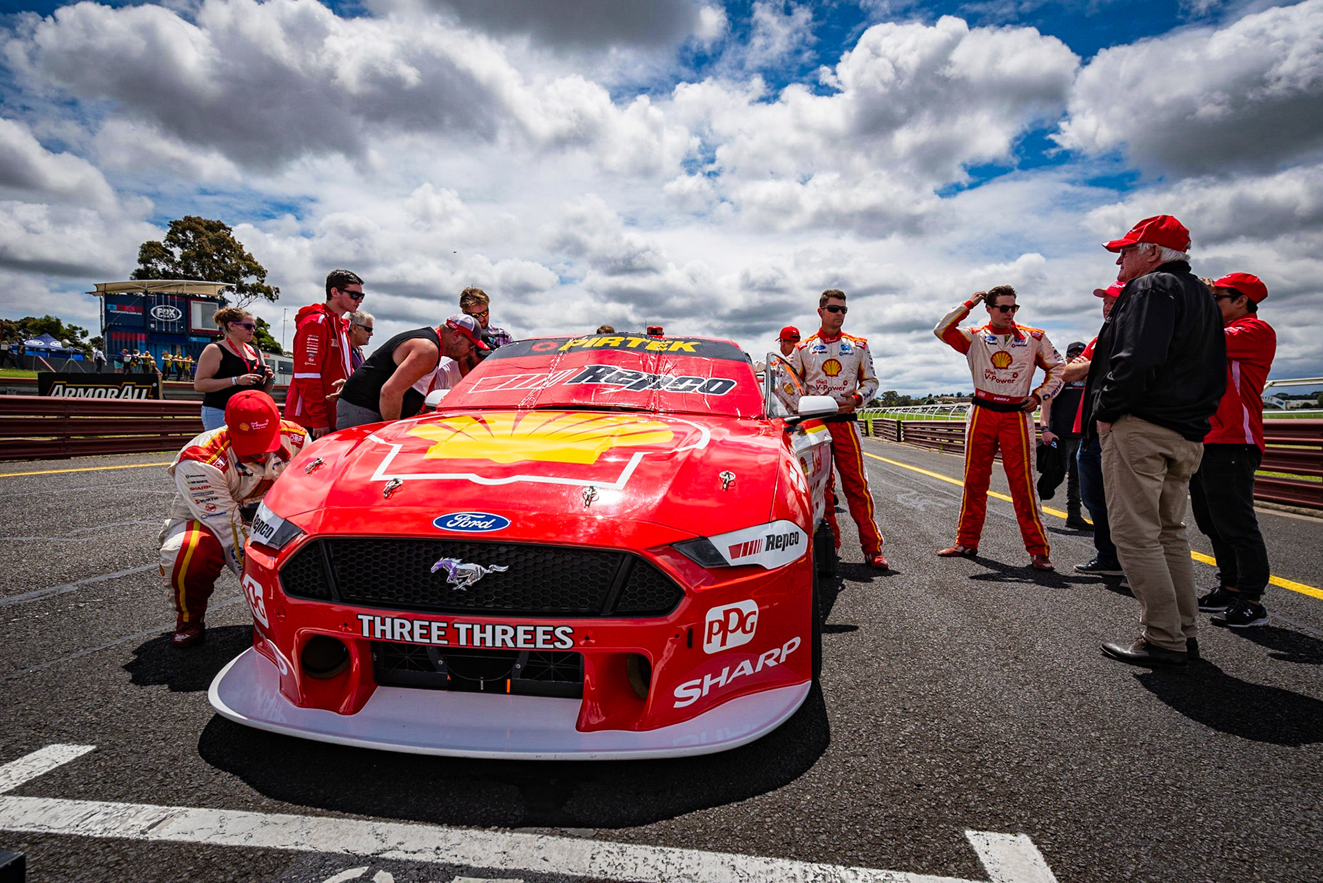 Scott Maclachlans Car on the grid before Sandown 500 Race - November 10th, 2019
