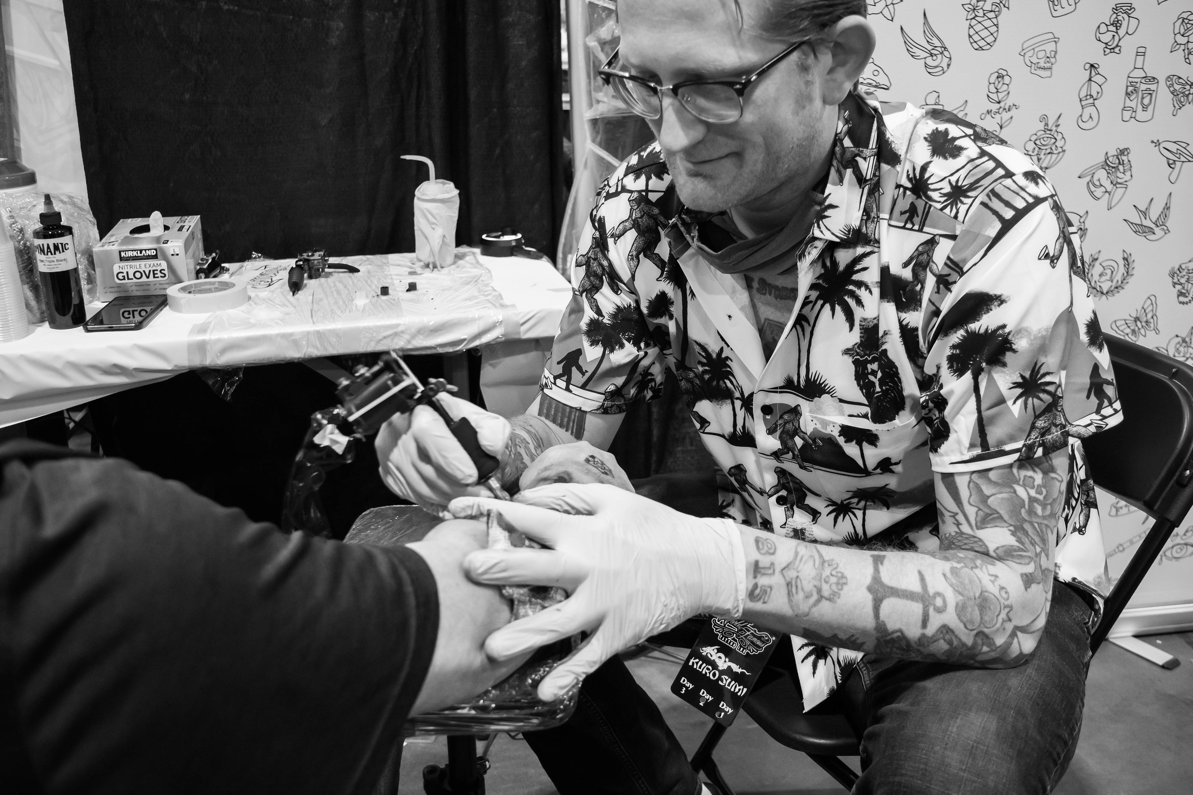 ©Emily Ann Schopfer | Villain Arts Tattoo Festival | Philadelphia, Feb 2022. Featured Artists - Ariel Robinson @aarisprout, The Plastic Flamingo @Plasticflamingo.ink, Katie Nowicki @katinowicki, Brissa Behrens @_SweetBrattoos_, Tattoos By Missi Blue Blue Bird Tattoo Studio @tattoosbymissiblue, Aislyn Ryan @aislynleigh, Chakra Tattoos @chakratattoos