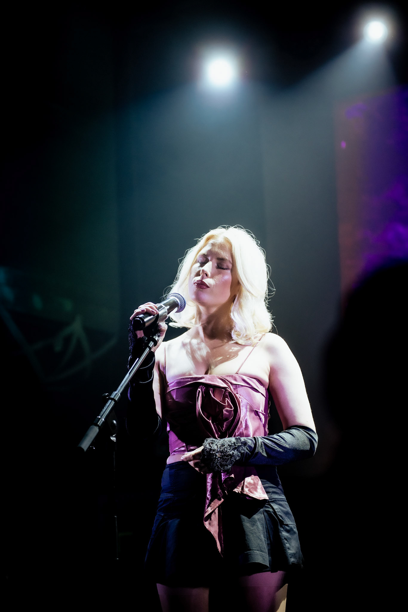 Holly Macve