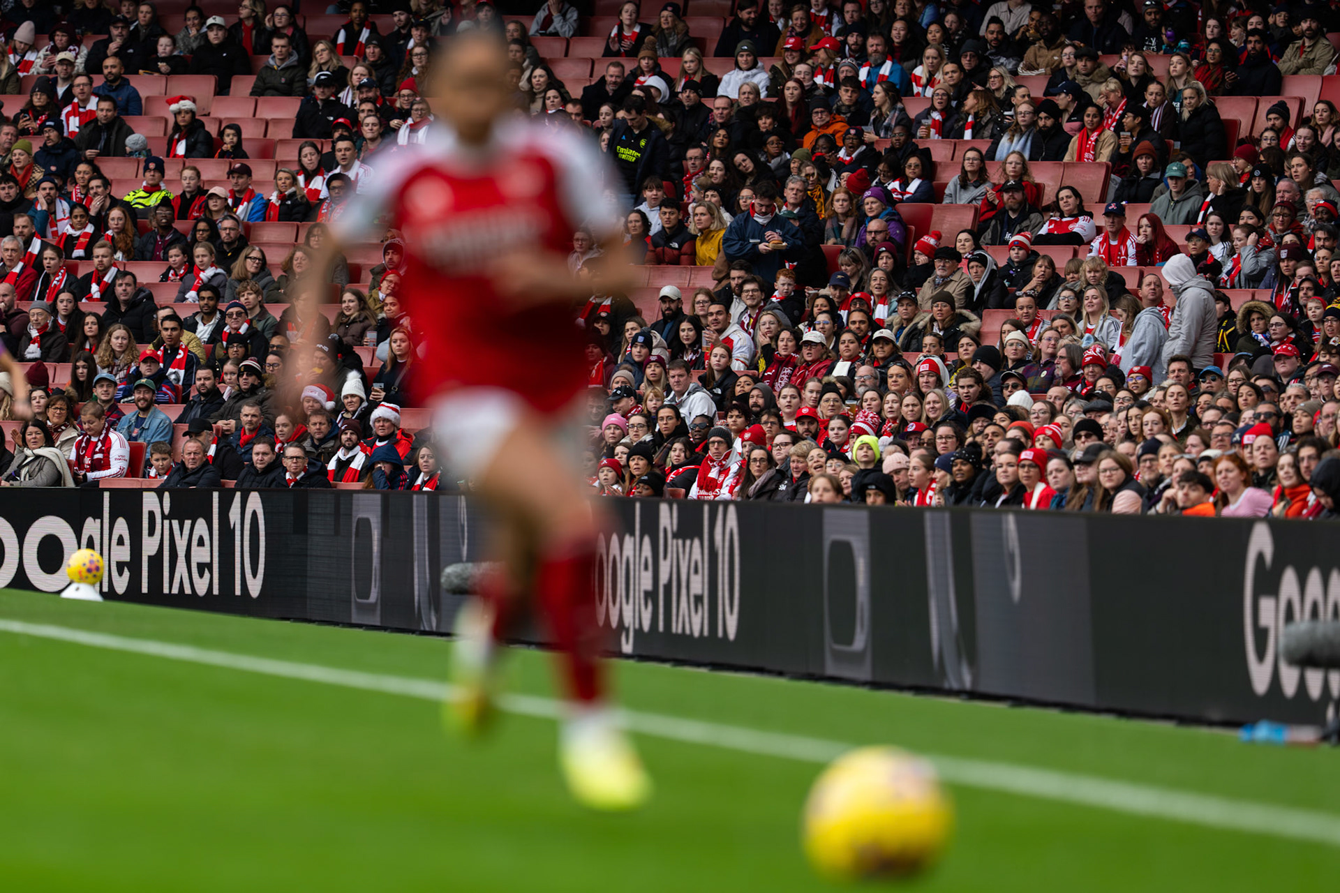 Emirates Stadium, London, UK – 6 December 2025: Arsenal Women face Liverpool Women in a Barclays Women’s Super League fixture at the Emirates Stadium. (Photo by Ali Habib)