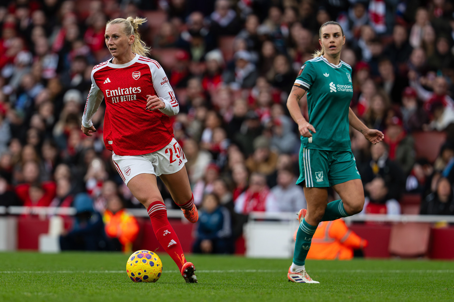 Emirates Stadium, London, UK – 6 December 2025: Arsenal Women face Liverpool Women in a Barclays Women’s Super League fixture at the Emirates Stadium. (Photo by Ali Habib)