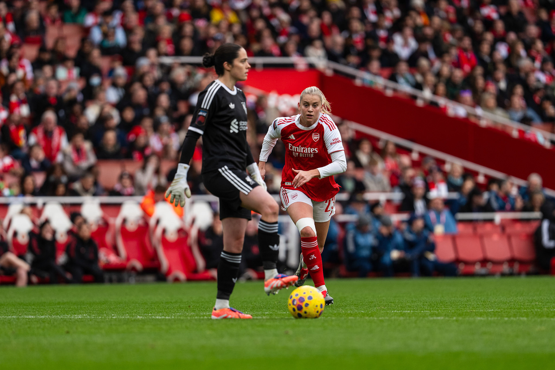 Emirates Stadium, London, UK – 6 December 2025: Arsenal Women face Liverpool Women in a Barclays Women’s Super League fixture at the Emirates Stadium. (Photo by Ali Habib)