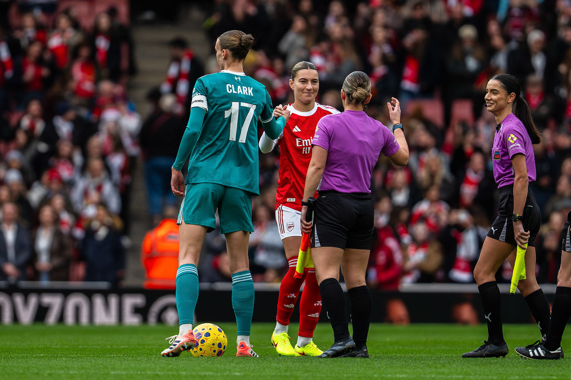 Emirates Stadium, London, UK – 6 December 2025: Arsenal Women face Liverpool Women in a Barclays Women’s Super League fixture at the Emirates Stadium. (Photo by Ali Habib)