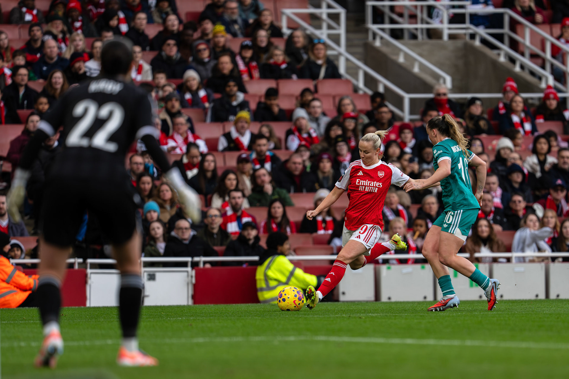 Emirates Stadium, London, UK – 6 December 2025: Arsenal Women face Liverpool Women in a Barclays Women’s Super League fixture at the Emirates Stadium. (Photo by Ali Habib)