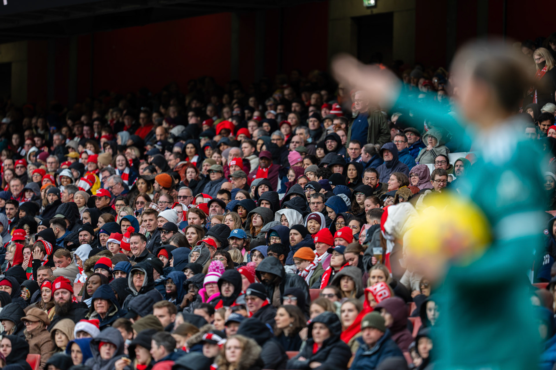 Emirates Stadium, London, UK – 6 December 2025: Arsenal Women face Liverpool Women in a Barclays Women’s Super League fixture at the Emirates Stadium. (Photo by Ali Habib)
