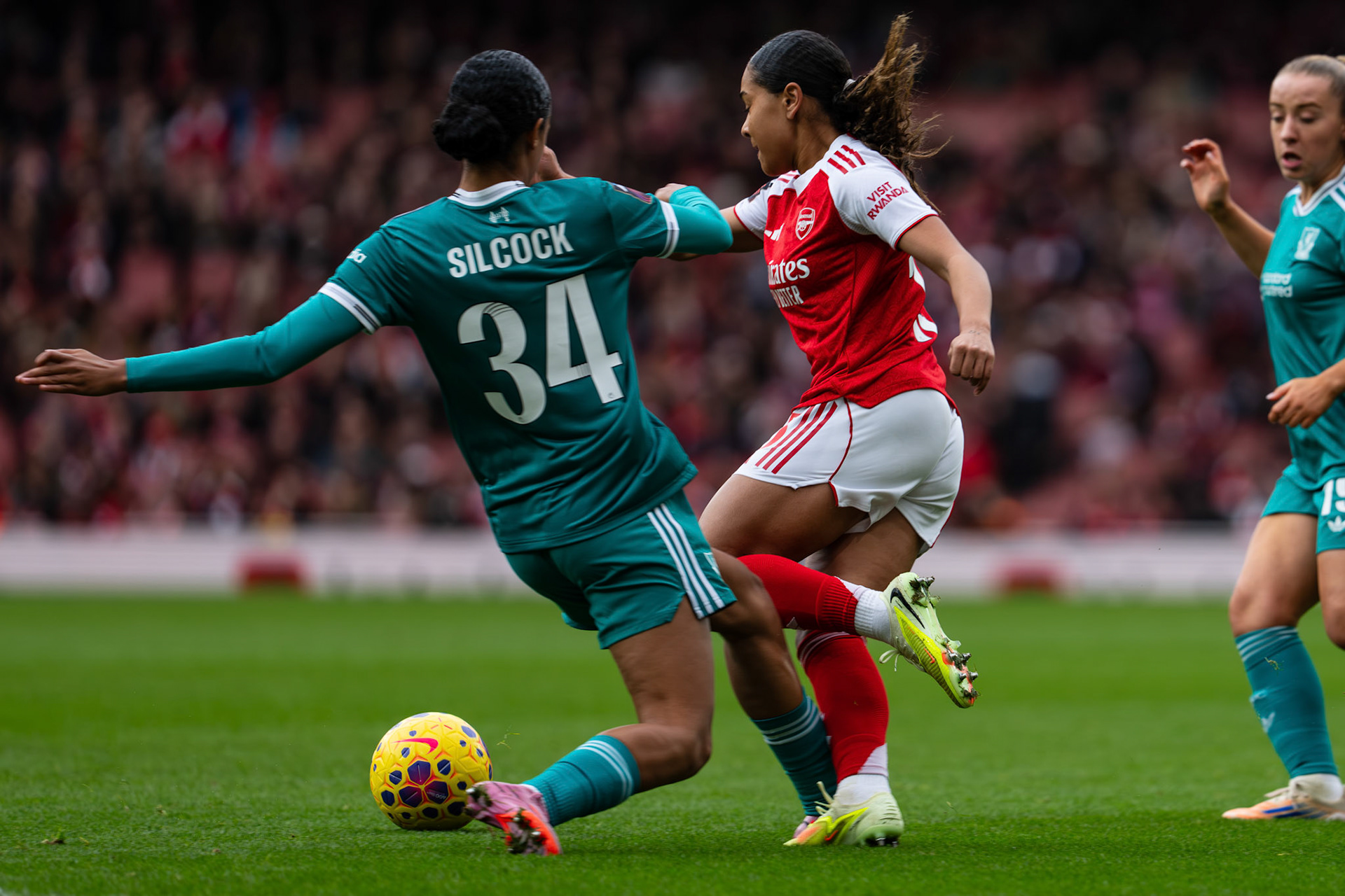 Emirates Stadium, London, UK – 6 December 2025: Arsenal Women face Liverpool Women in a Barclays Women’s Super League fixture at the Emirates Stadium. (Photo by Ali Habib)