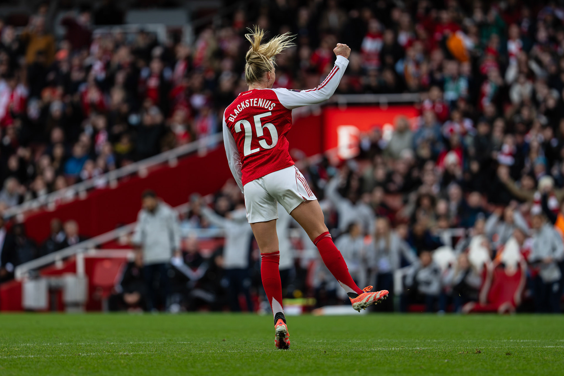 Emirates Stadium, London, UK – 6 December 2025: Arsenal Women face Liverpool Women in a Barclays Women’s Super League fixture at the Emirates Stadium. (Photo by Ali Habib)