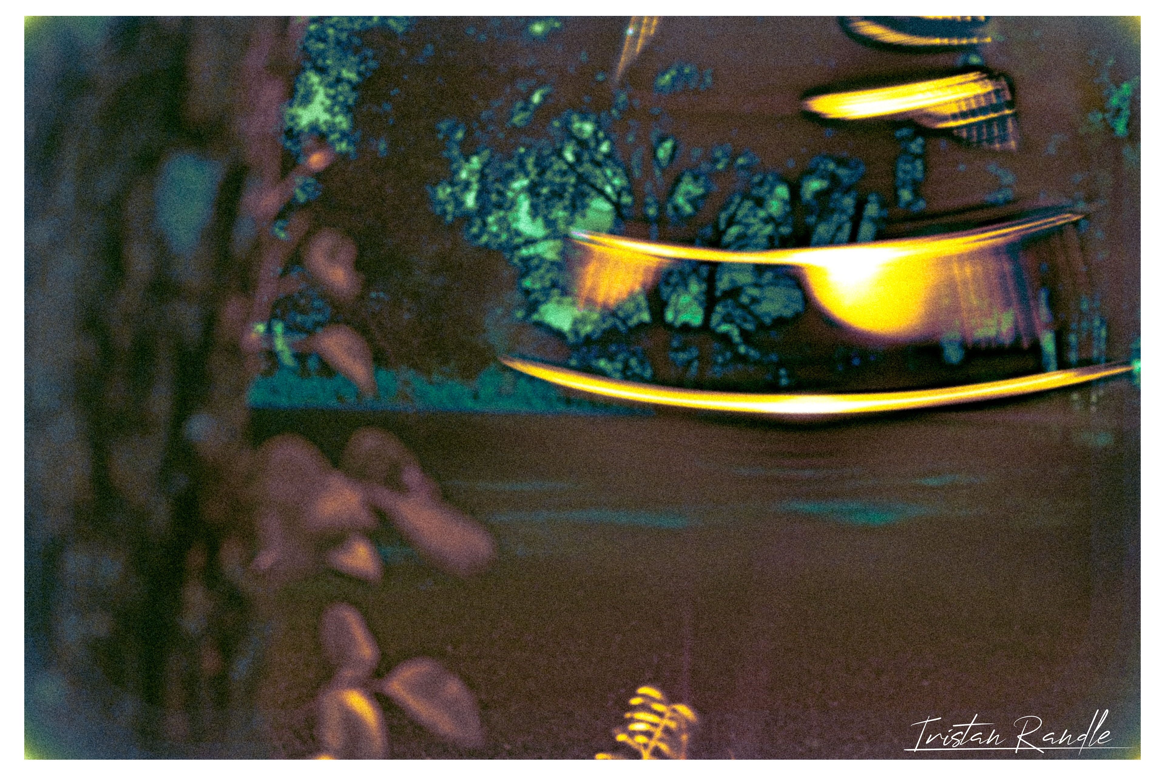/Under the Lantern's Sway/