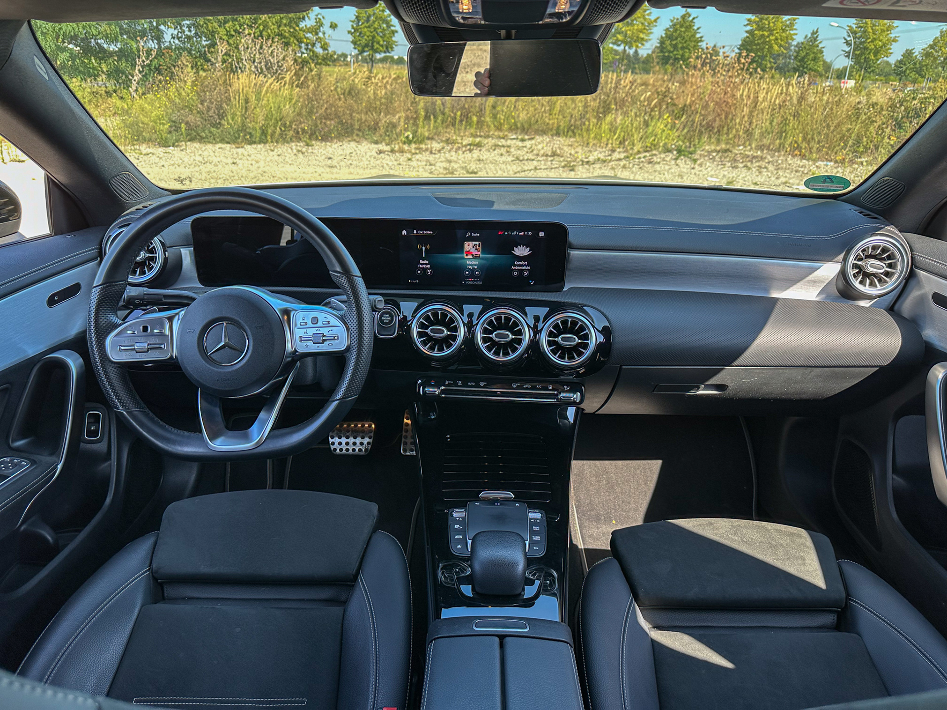 Cockpit Mittelansicht nachbearbeitet