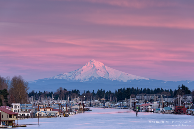 River living in Portland Oregon with mountain backdrop