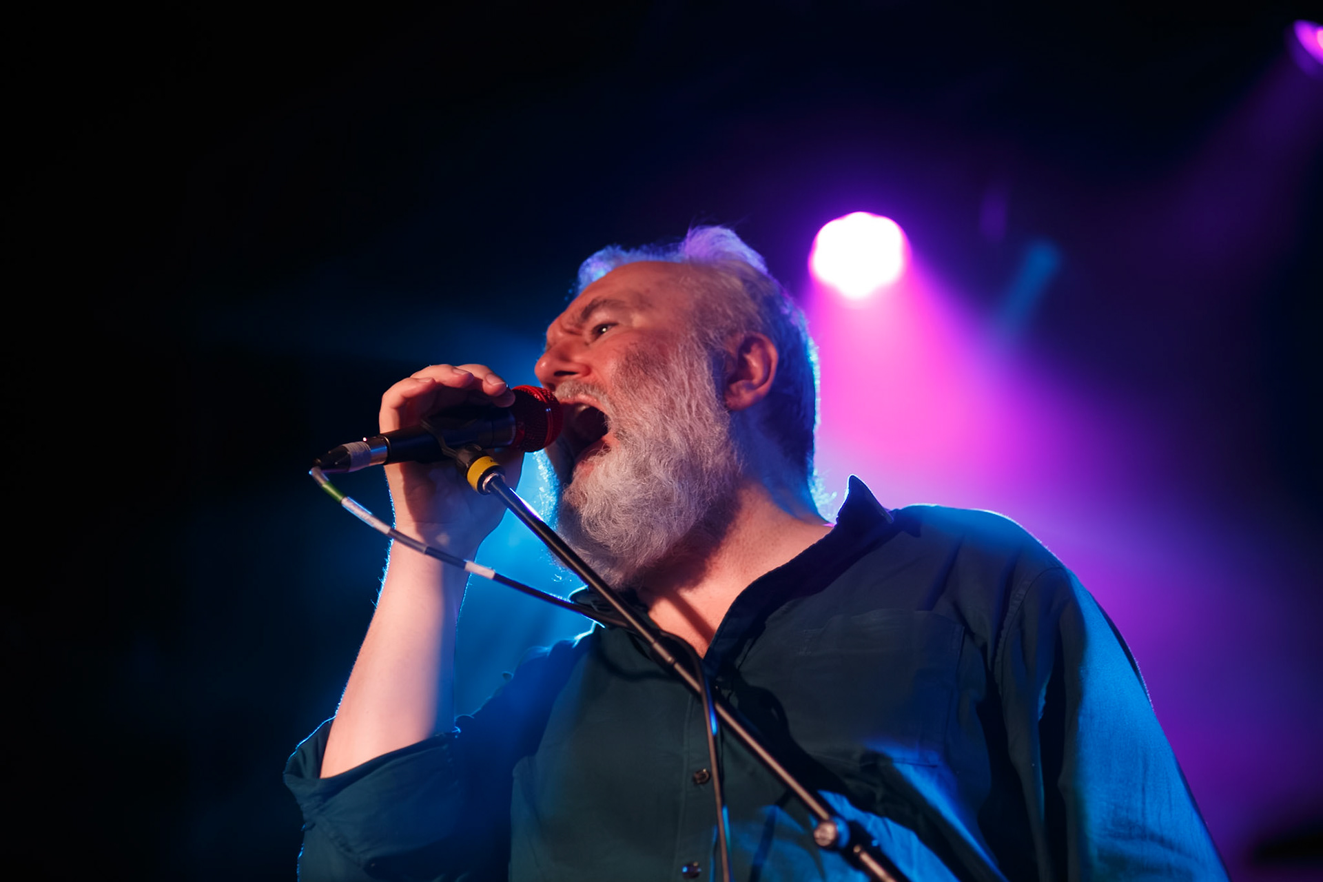 Oxford, UK: 2025-08-13 Arab Strap play at O2 Academy, Oxford