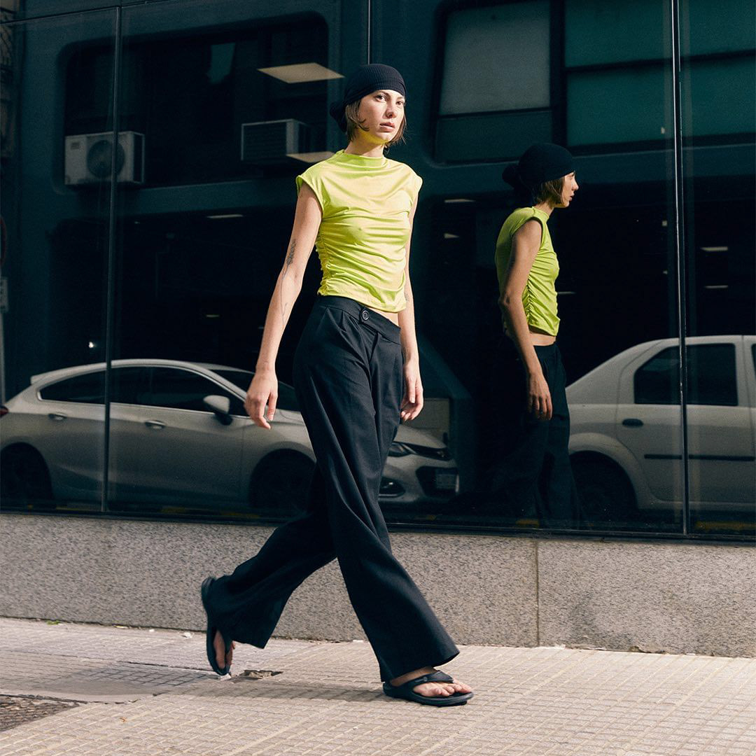 Manuela x @melonabsas SS2024