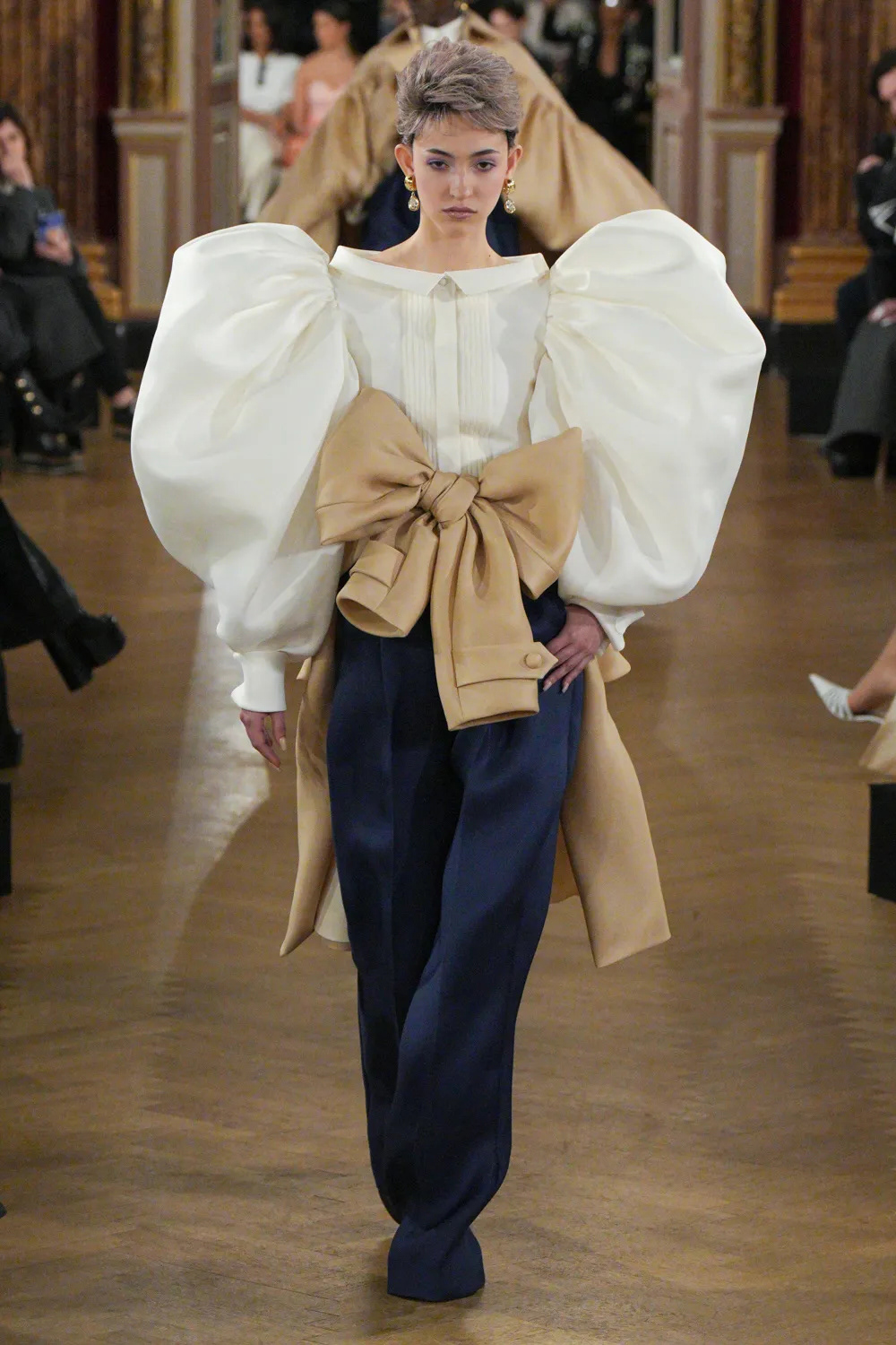 Claus for Viktor & Rolf Spring/Summer 2025 Haute Couture