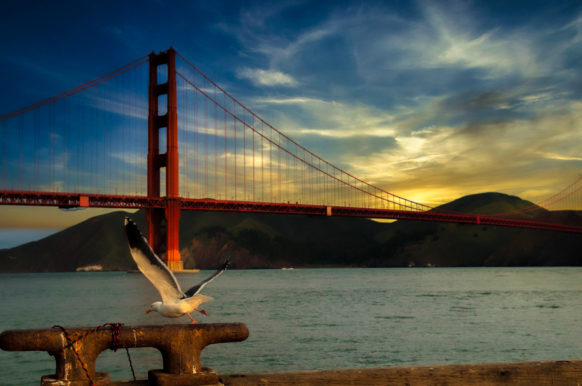 Takeoff at the Golden Gate Bridge