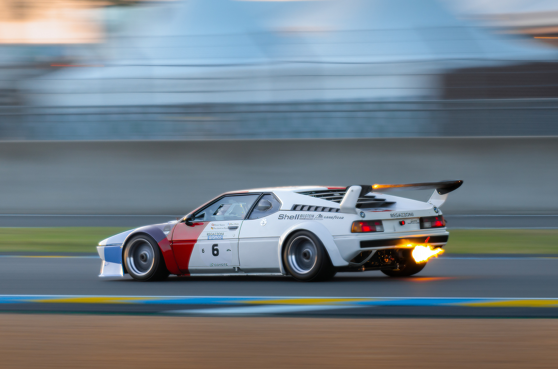 Le Mans - BMW flames