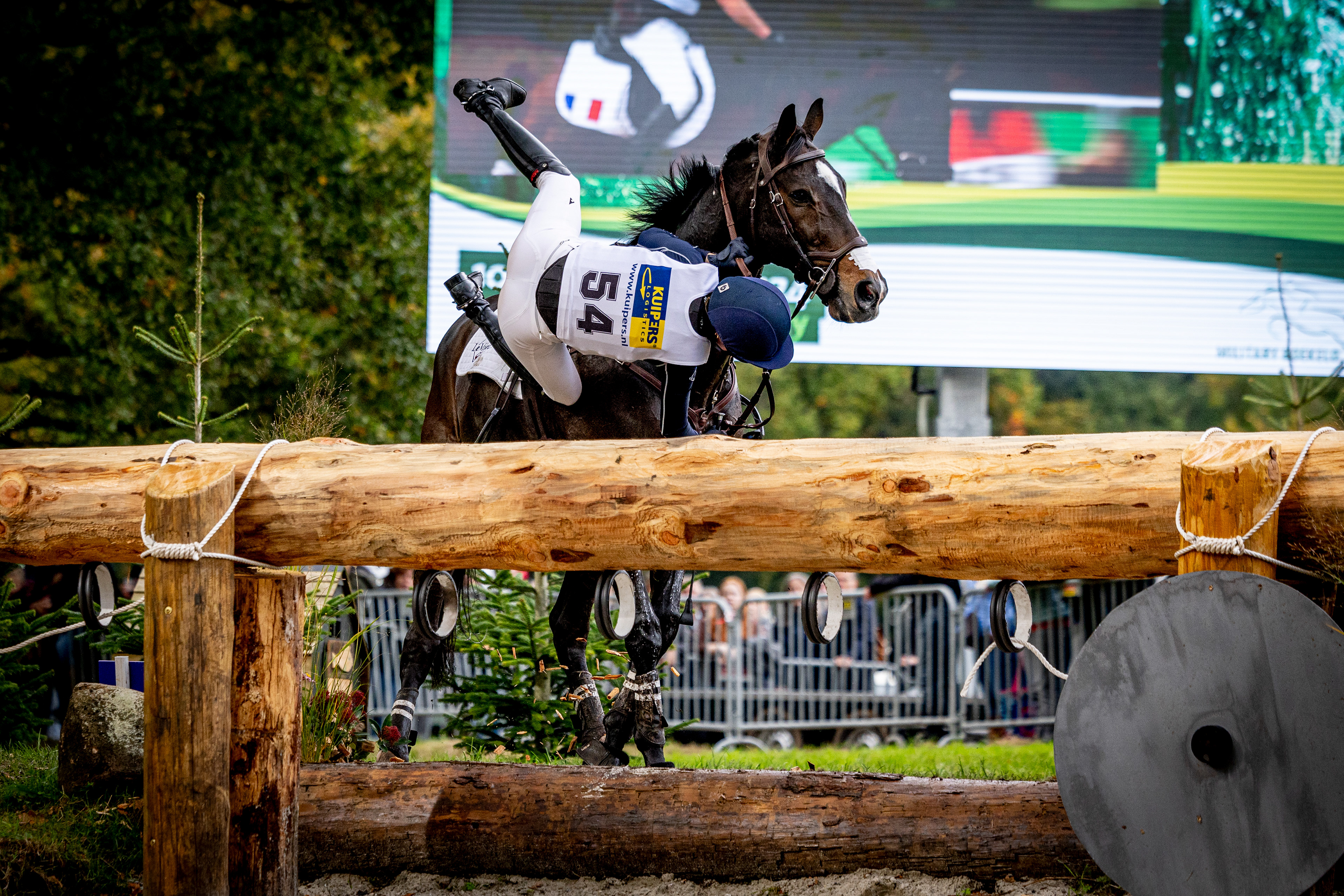 Olivia Dutton (USA) valt tijdens 53ste Military Boekelo