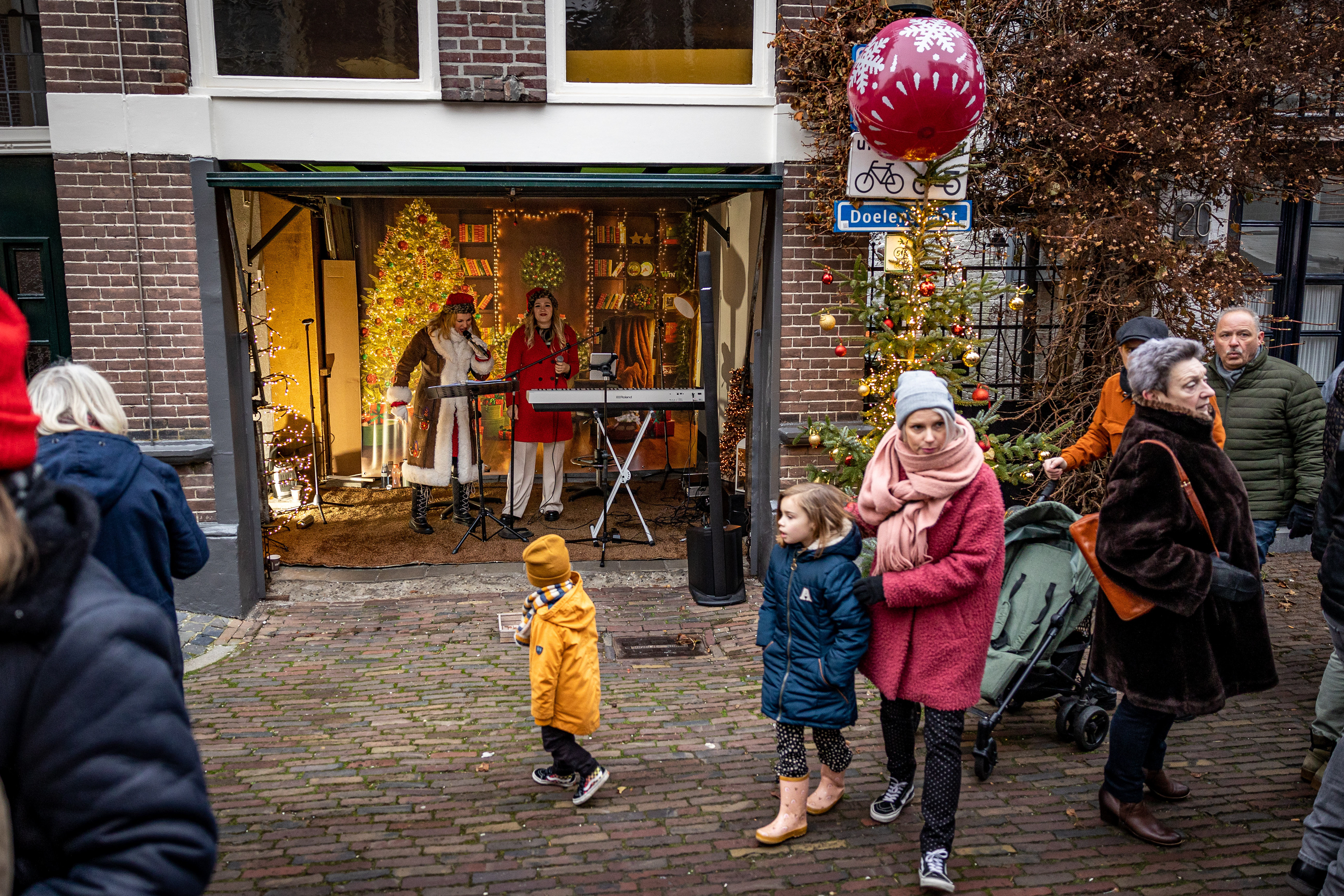 Doelenkerstmarkt in de Doelenstraat Almelo