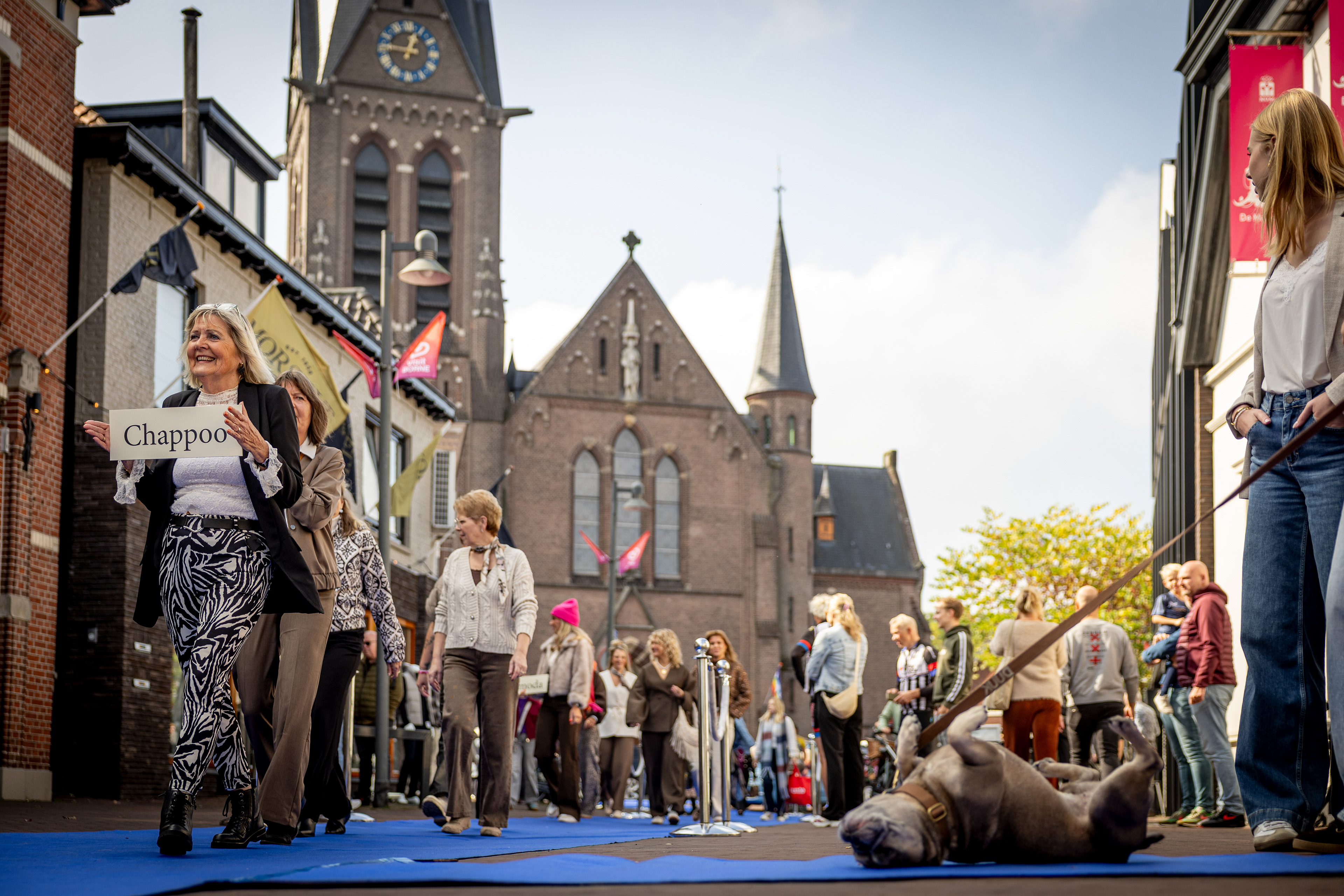 Lifestyle Event Borne. De modezaken die het dorp rijk is, tonen hun nieuwste najaars- en wintercollecties aan het publiek. I.o.v. Tubantia