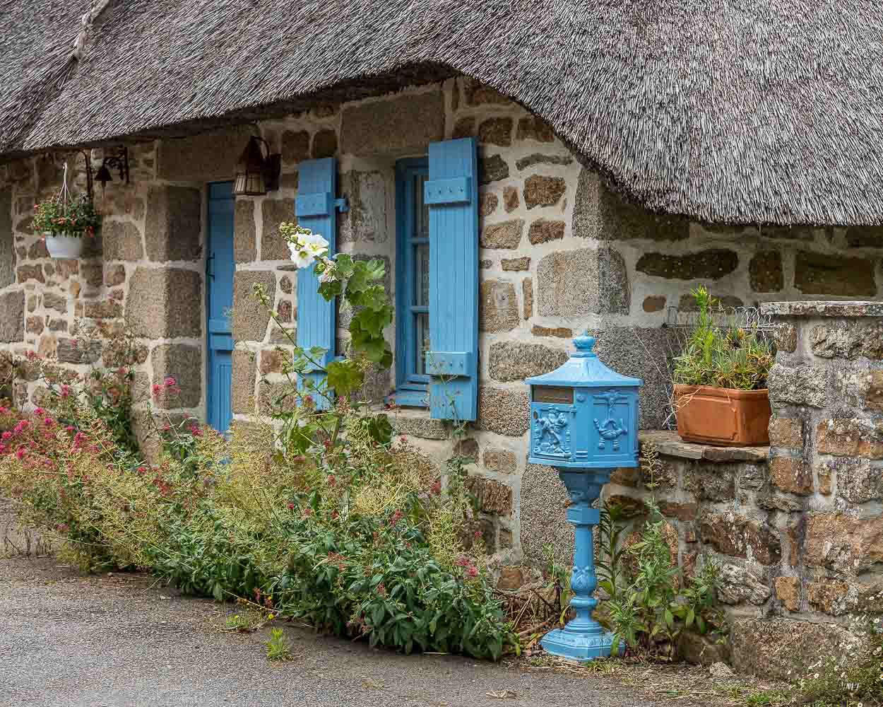 Finistère - les chaumières de Kerascoët