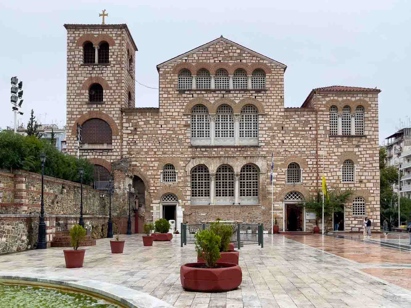 La Basilique Saint-Dimitri, construite au VIIe siècle, est un des sanctuaires les plus importants de l’Église orthodoxe grecque.