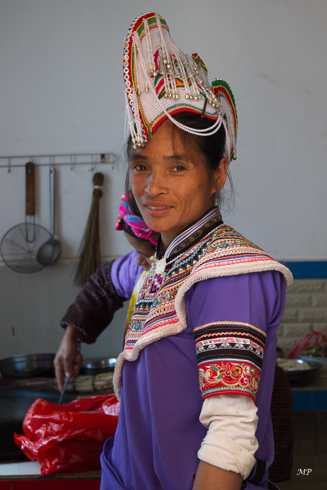 Yunnan - Yuanyang :Dans un village Hi, une famille nous a préparé un copieux repas, une occasion de découvrir la cuisine locale 