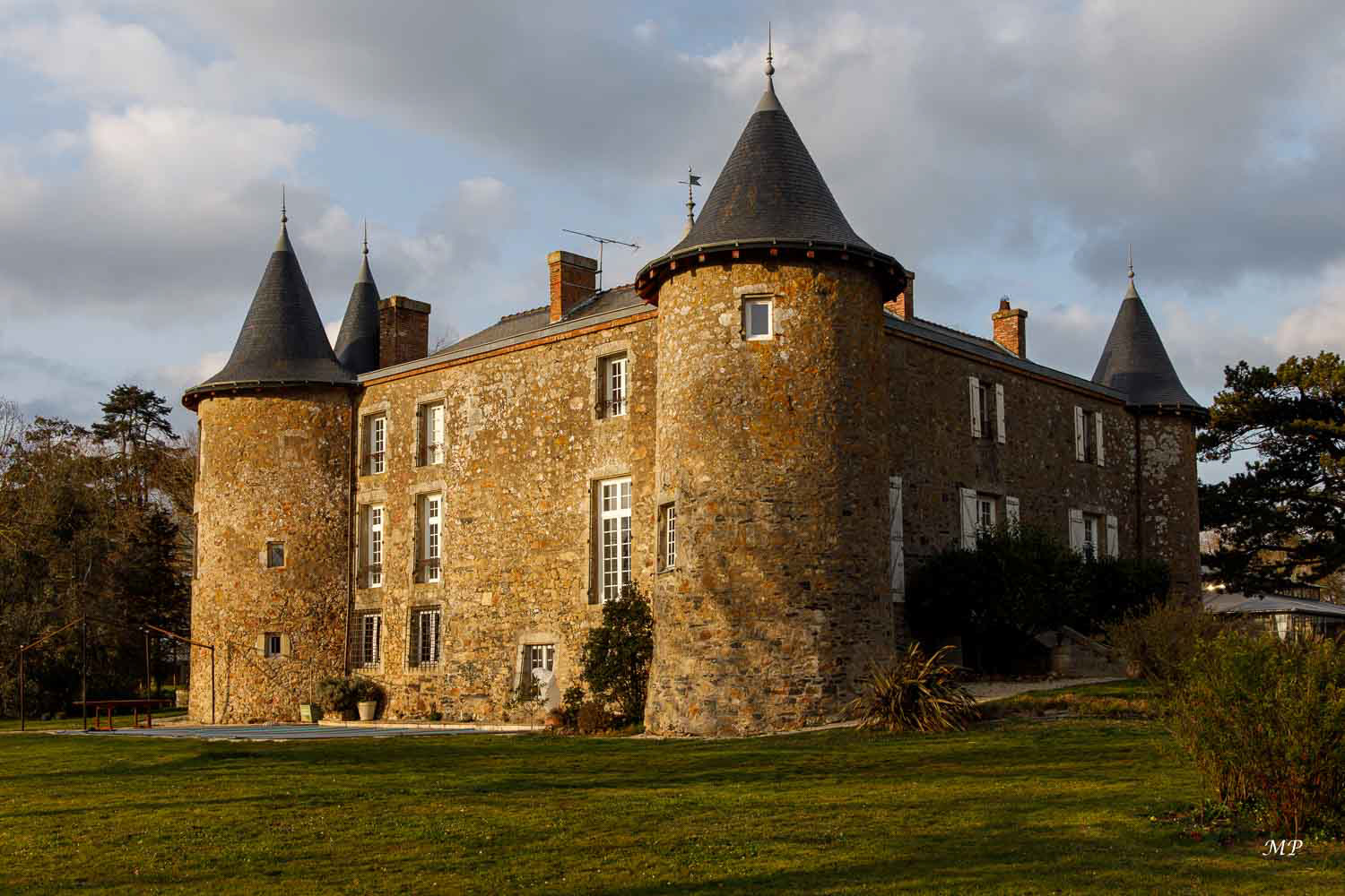 Maulévrier - Château de la Frogerie