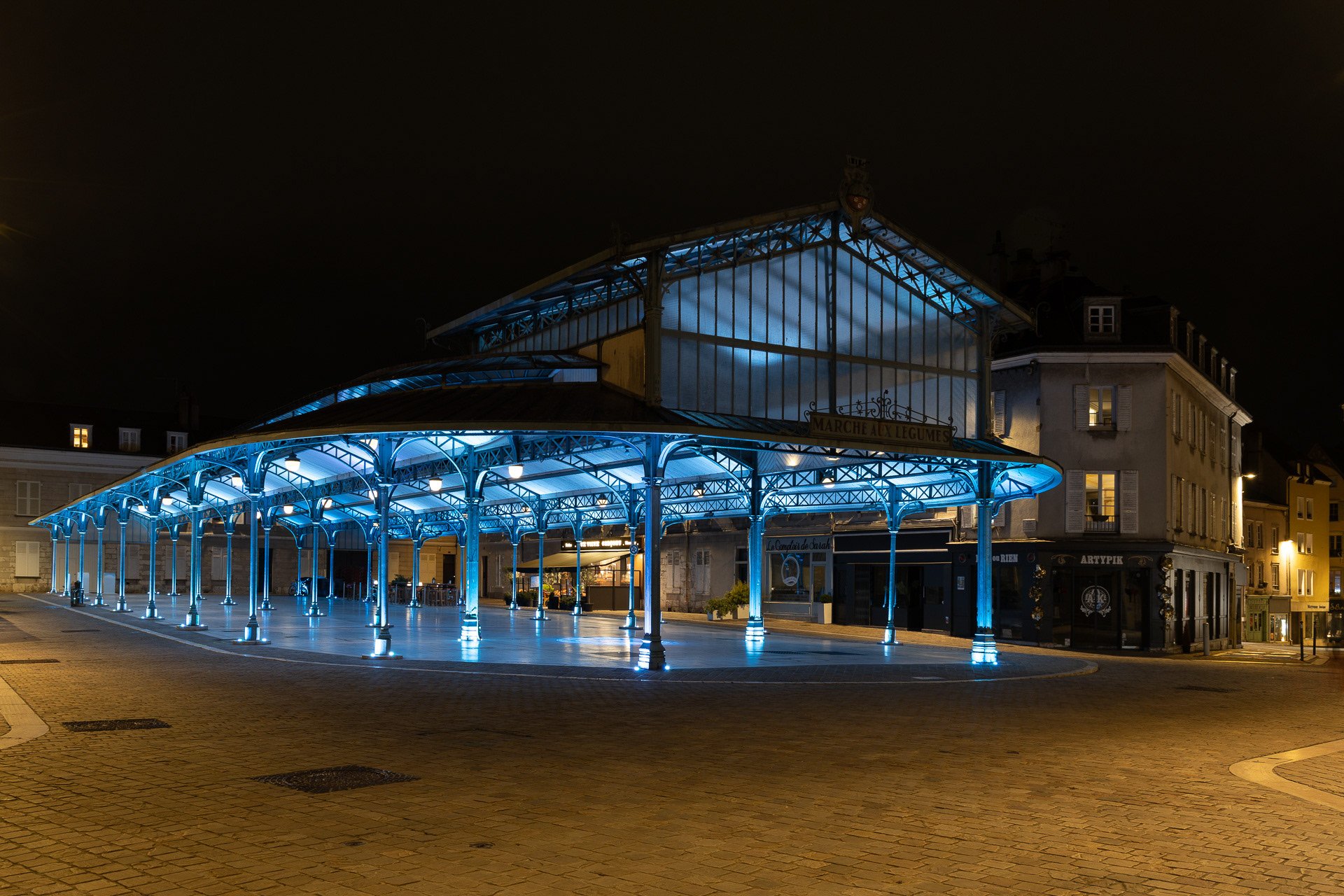 Chartres (28)- Les Halles