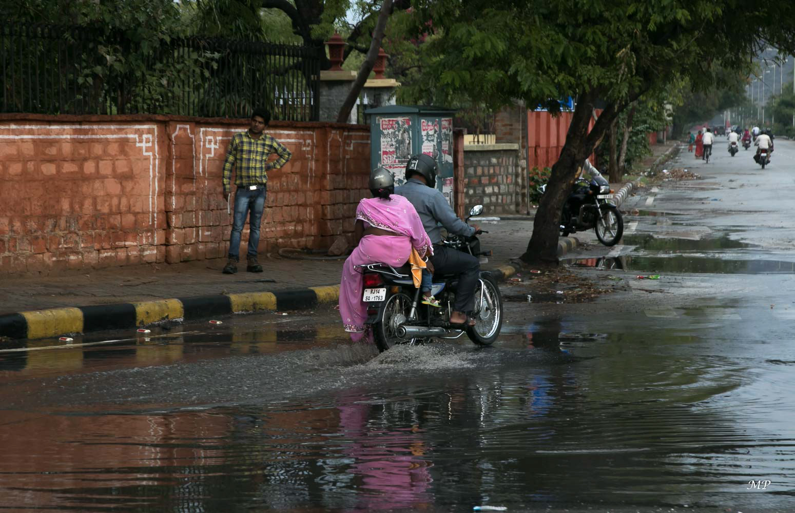 Dans les rues de Jaipur après l'orage