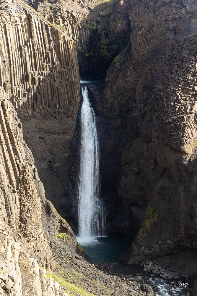 Litlanesfoss : Voisine de Hengifoss