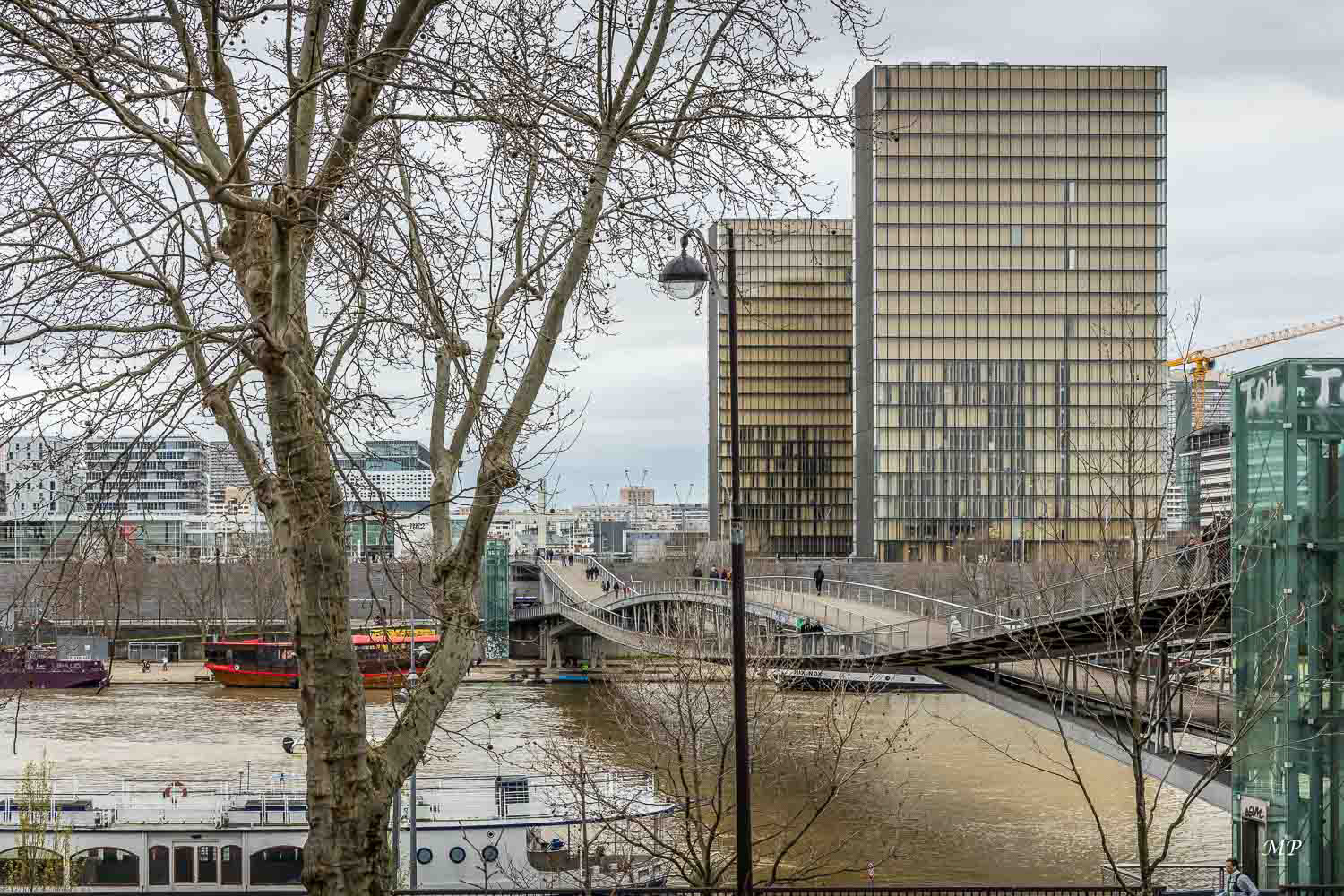 Passerelle Simone de Beauvoir