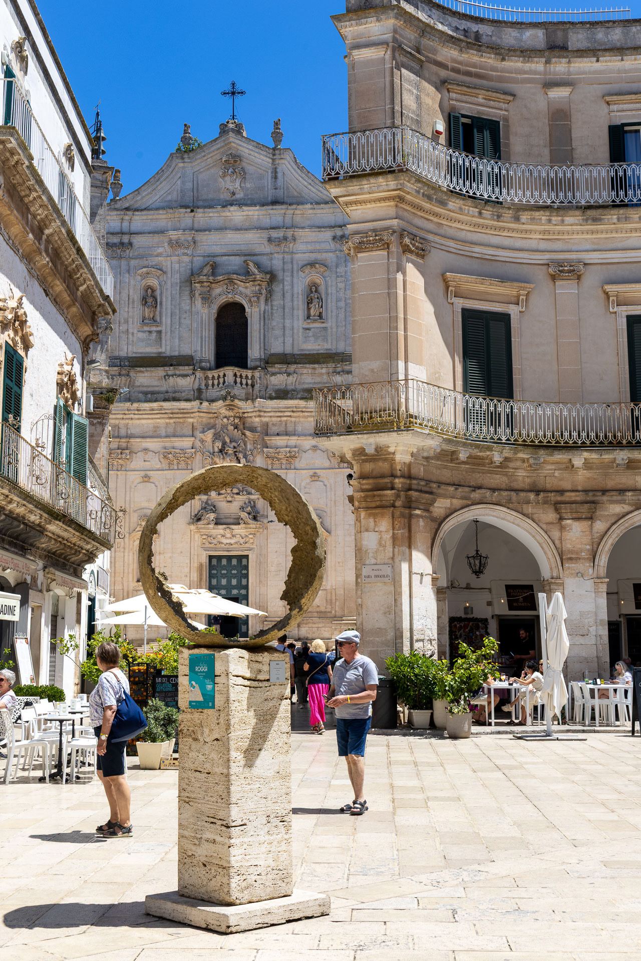 Martina Franca, la Piazza Maria Immacolata et la basilique dédiée à Saint Martin de Tours