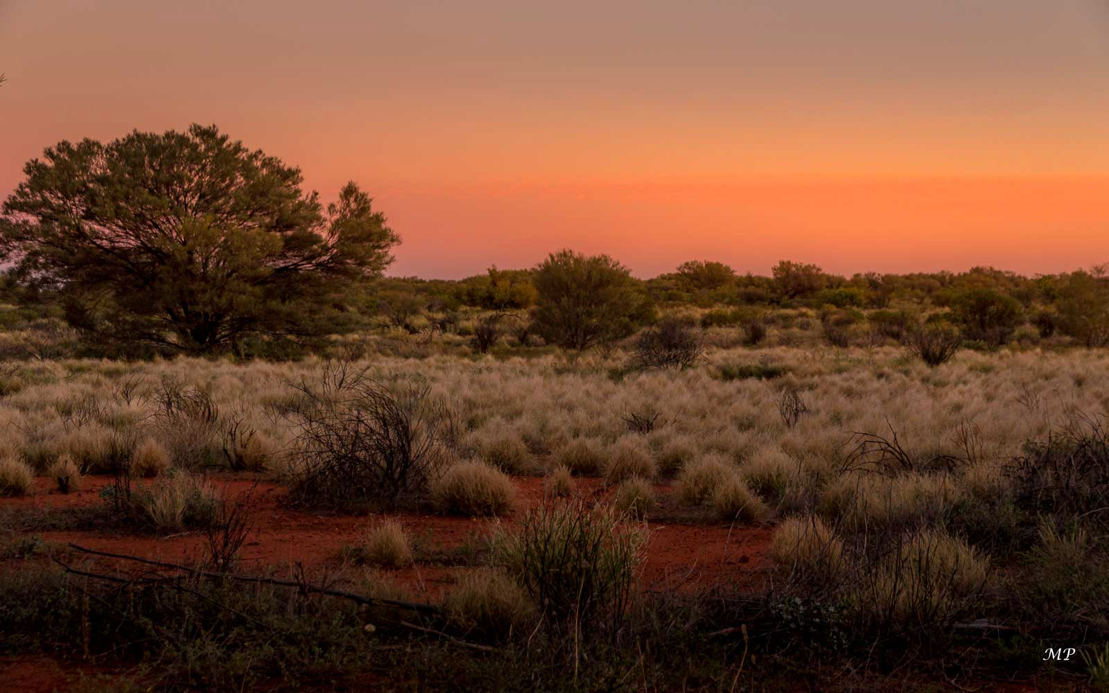 Debout à 5h pour faire la randonnée de 10 km au pied du rocher au lever du jour. C'est magique !