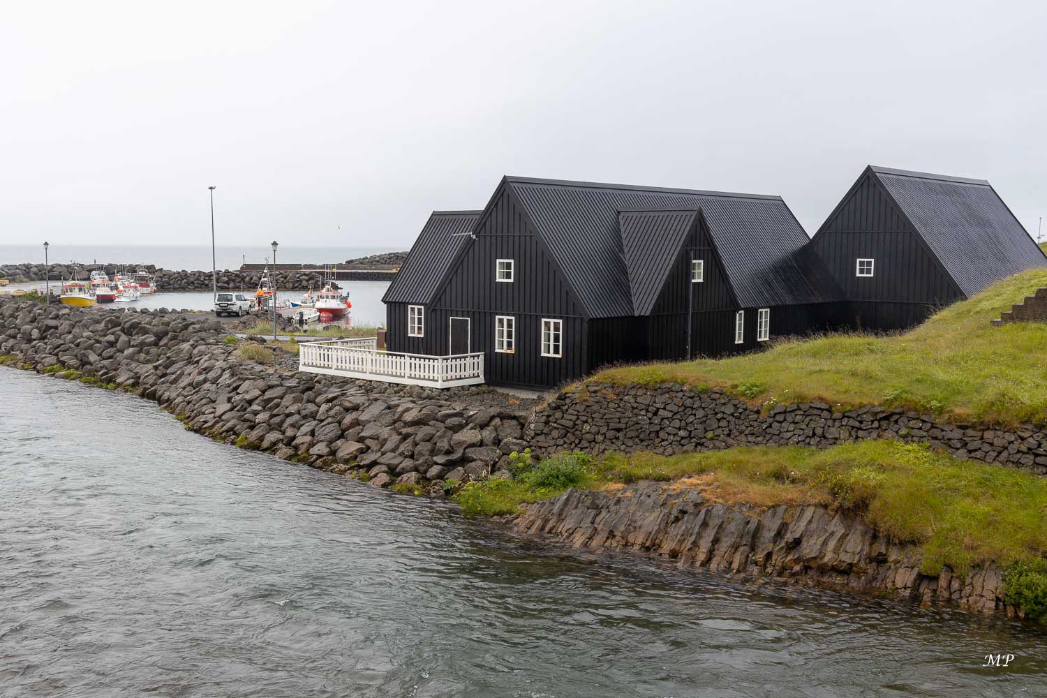 Hofsos: Sur la rive ouest de la Péninsule de Trolls