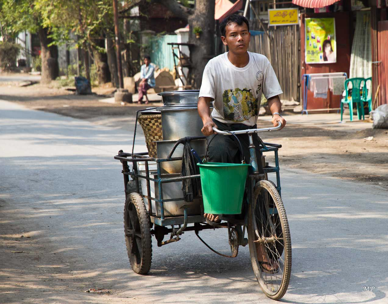 Sur les routes birmanes