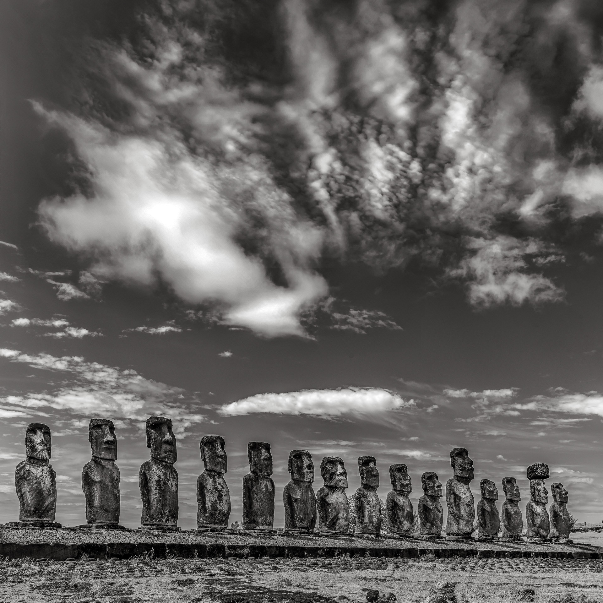 Rapa Nui à la manière de Michael Kenna