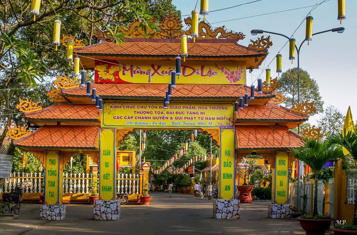 Hô Chi Min-Ville  - entrée de la pagode Giac Lam