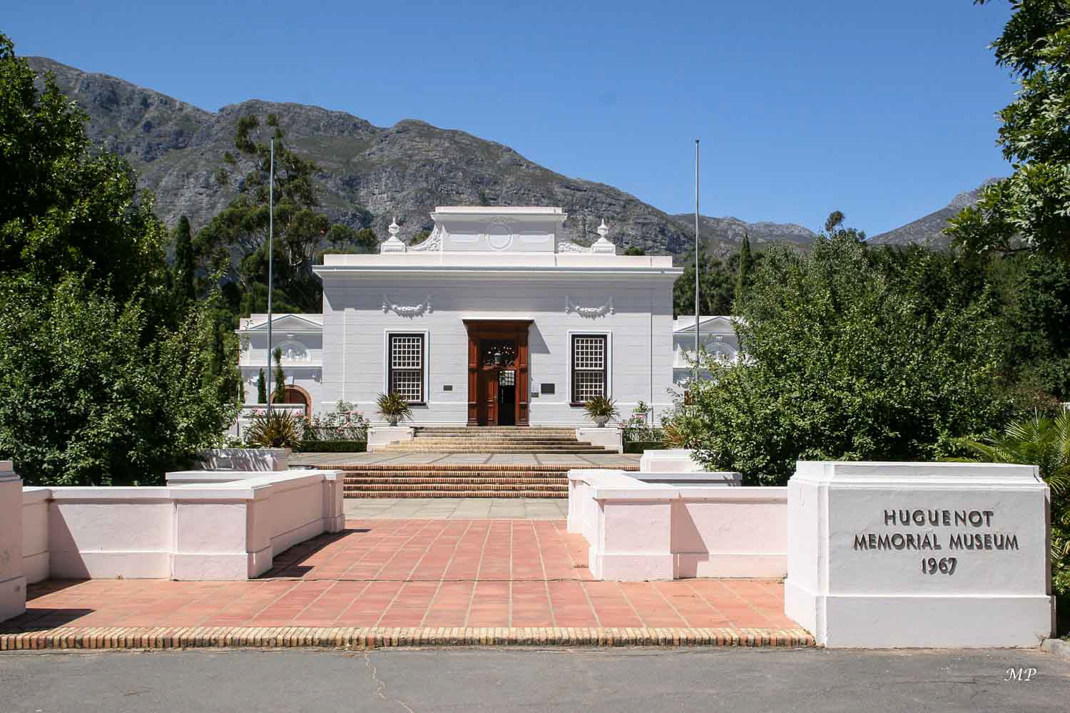 Franschhoek - Le Huguenot Mémorial fut construit en 1943, il évoque l'histoire de ces exilés protestants persécutés par Louis XIV.