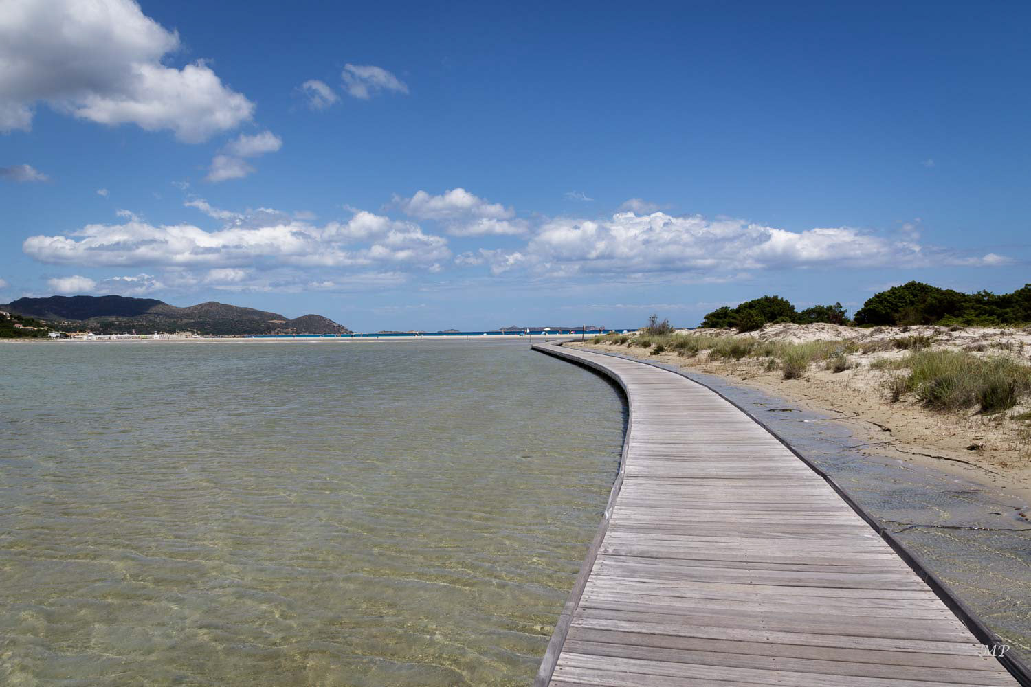 Capo Carbonara - La côte Sud-Est est encore une des régions les plus isolées de la Sardaigne. Près de Villasimius, les plages méritent cependant le détour.