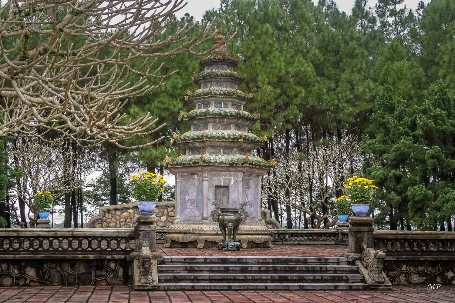 La pagode Thien Mu sur la rivière des Parfums