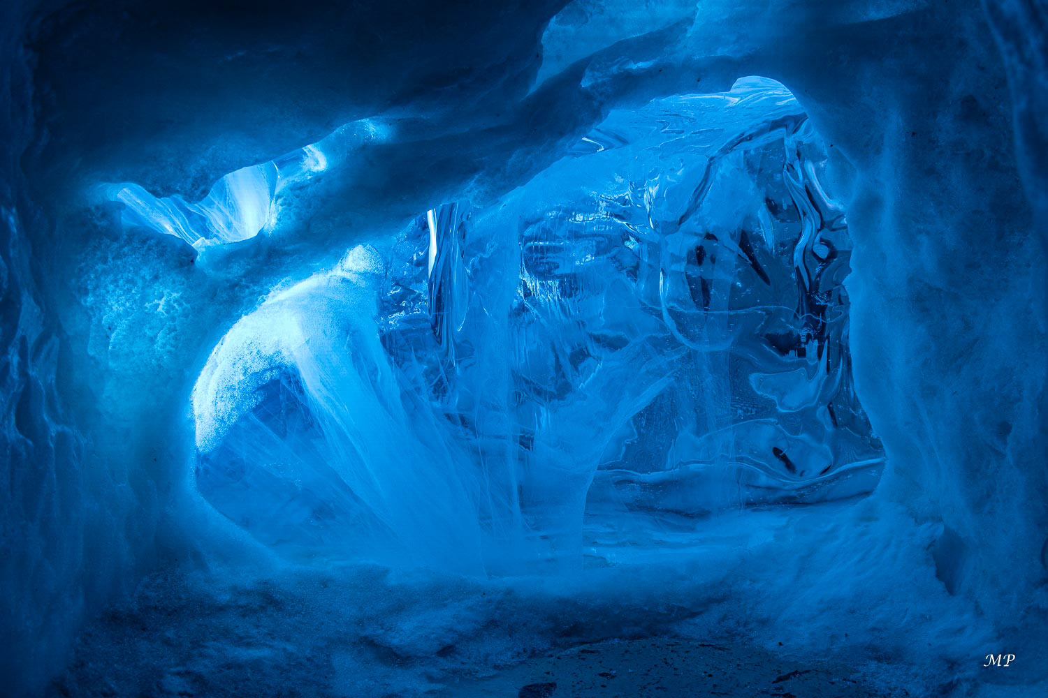 Reykjavik - Exposition sur les glaciers à Perlan avec reconstitution d'une vraie grotte de glace.