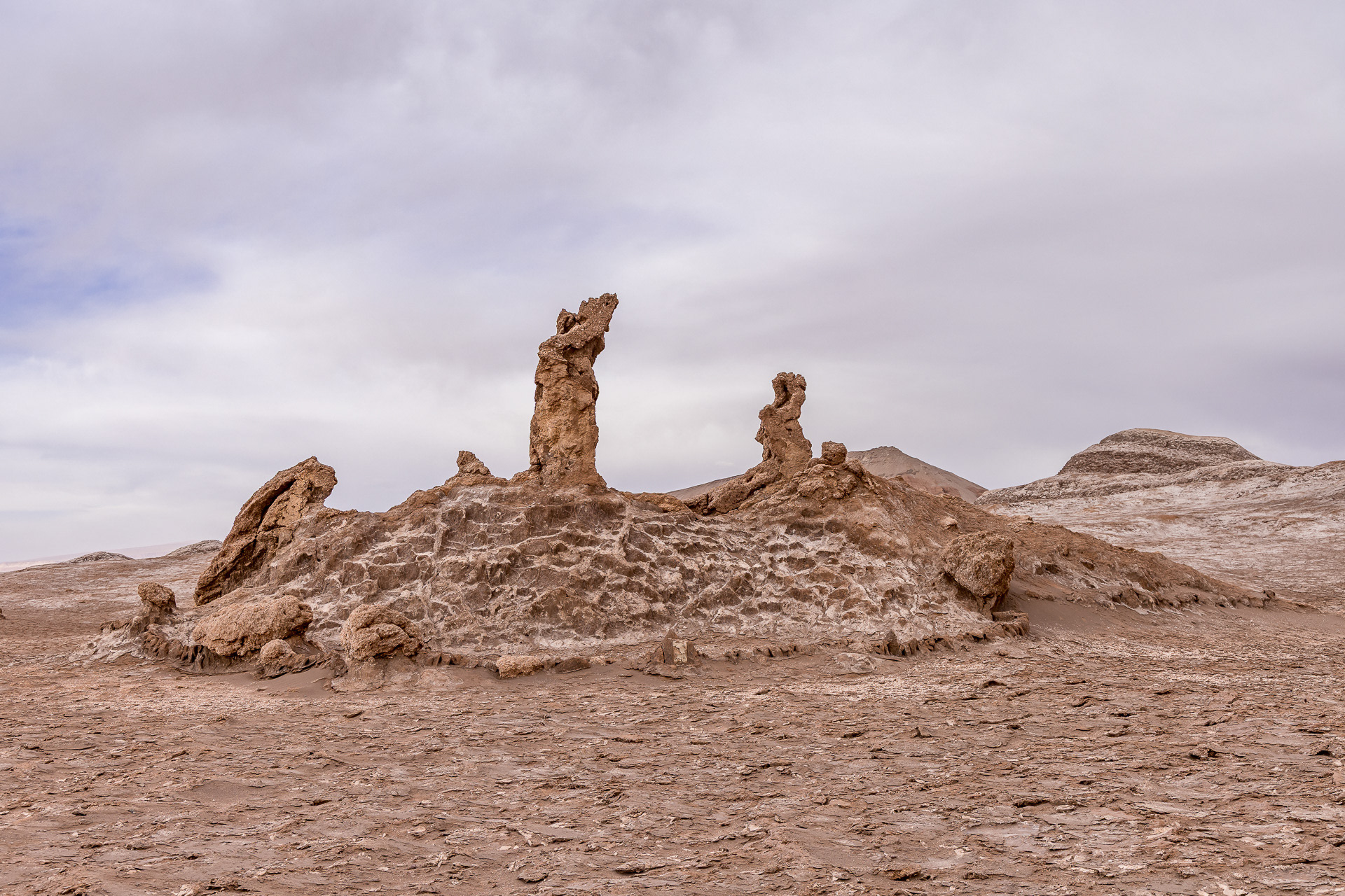 Atacama - La vallée de la Lune, rocher des trois Maries