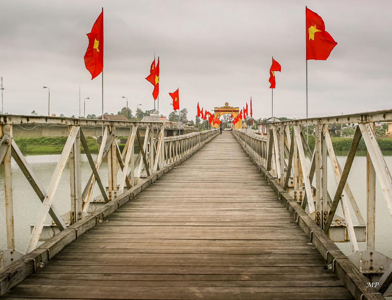 Pont du 17e Parallèle