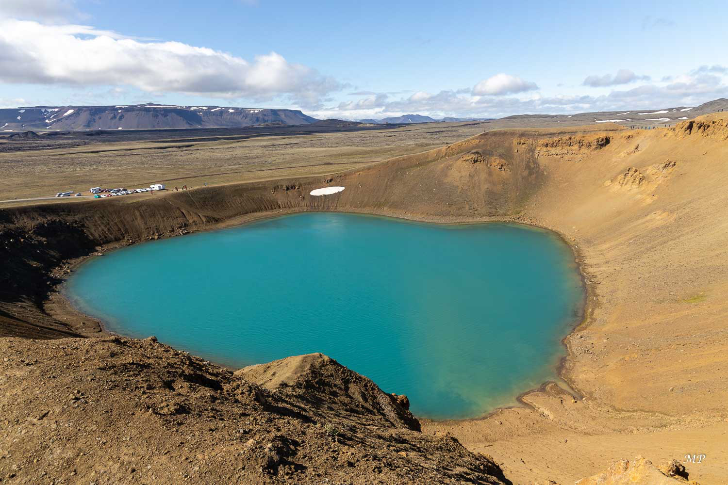 Cratère Viti : D'un diamètre de 300m, il a été formé par une grande éruption  survenue en 1724