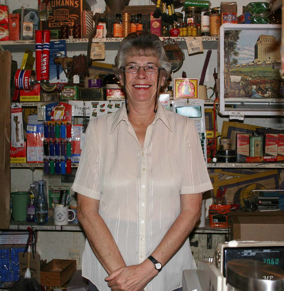 Stellenbosch - Incroyable cette boutique à l'ancienne, OOm Samie se Winkel en afrikanair, tenue par une femme charmante qui ne peut nier ses origines hollandaises