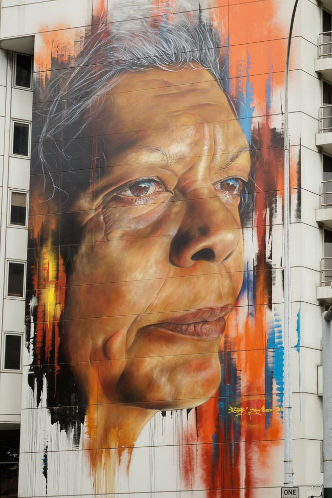 Darling Harbour - Peinture sur un mur du Novotel