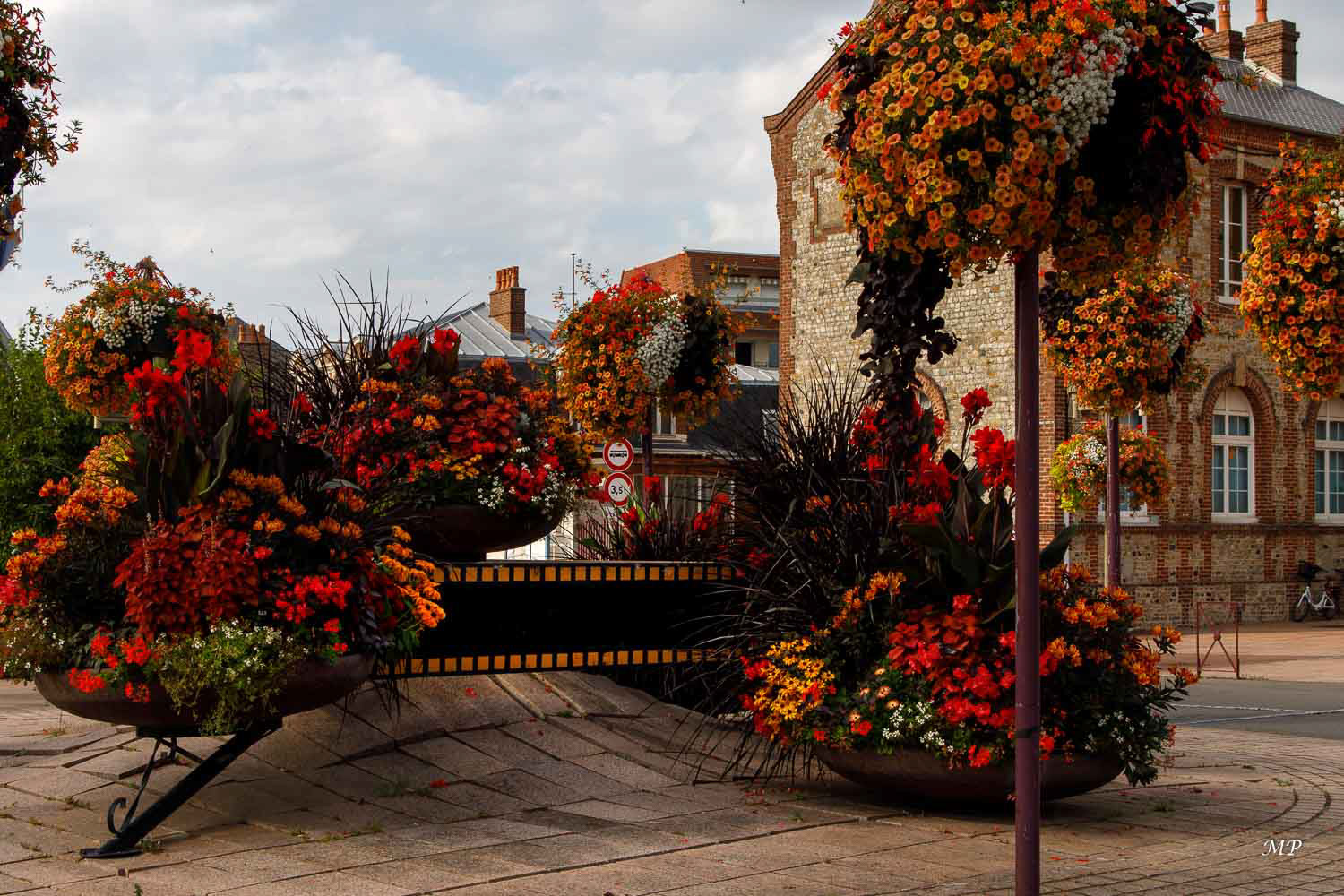 Place de la Mairie d'Houlgate (Calvados)