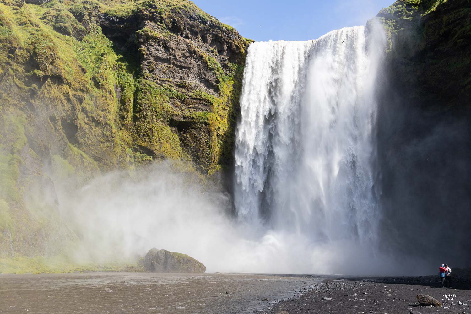 Skógafoss : Chute d'eau de 60m de haut sur 25m de large