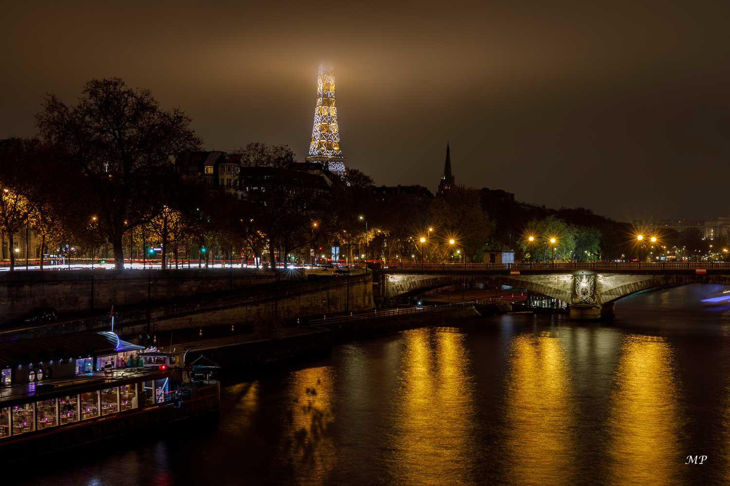 La Tour Eiffel vue du Pont Alexandre III